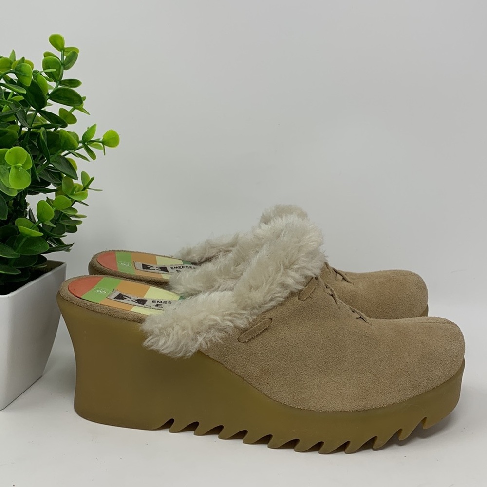 Vintage Y2k/90s Tan Suede Chunky Heeled Wedge Platform Sandals